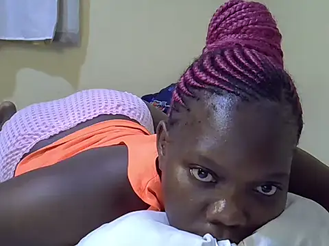 sweet-tiffy online show from May 28, 1:58 am