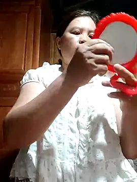 -Yeyi- online show from July 19, 3:36 pm