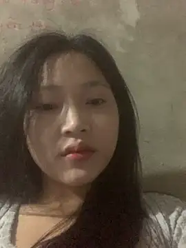 hinami-lo online show from May 22, 3:43 pm