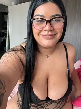 CharlotteFoxx3 online show from May 27, 7:11 pm