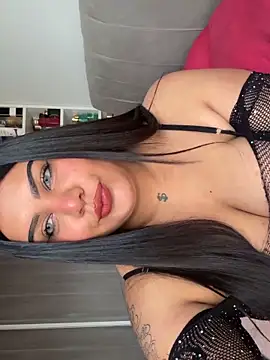 CharlotteFoxx3 online show from May 16, 7:13 pm