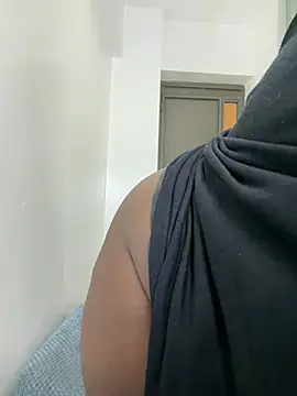 ladyboyxxl online show from July 28, 9:14 pm