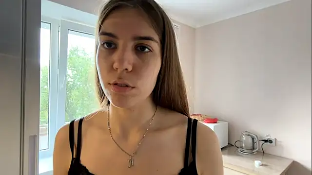 LaurindaStalford online show from May 28, 2:37 pm