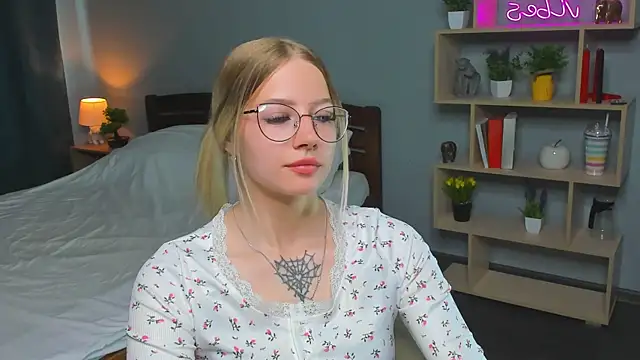 DeniseMekus online show from May 30, 10:13 am