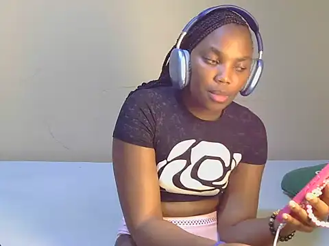 Trina T online show from July 4, 6:59 pm