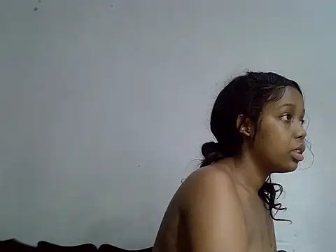 Bianca0011 online show from July 28, 4:32 am