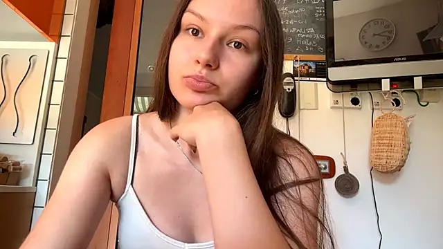 ShaylaChong online show from July 9, 7:33 am