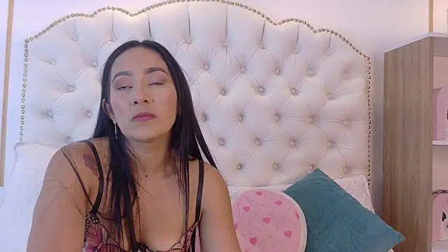 AshlyBella online show from July 22, 7:48 pm
