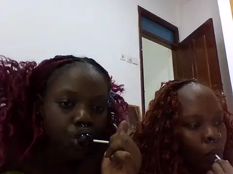 sexybaddies20 online show from June 7, 4:36 pm