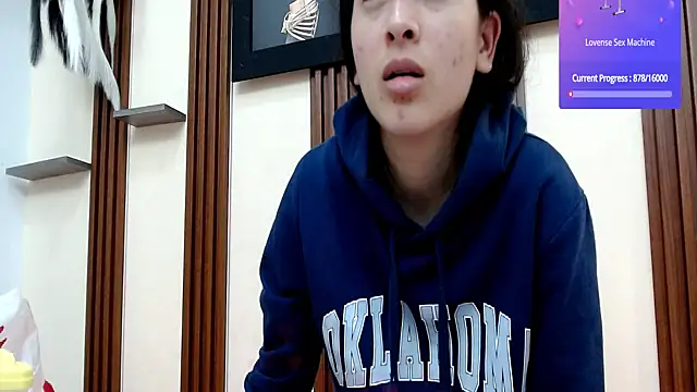 skinnykattylush19 online show from June 9, 6:02 am