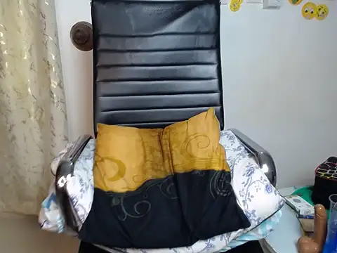 KlaraCandy online show from May 27, 5:48 am