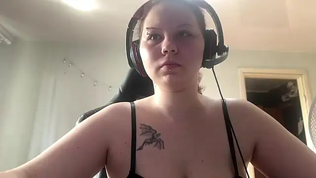 Redhair girl online show from May 27, 2:03 pm