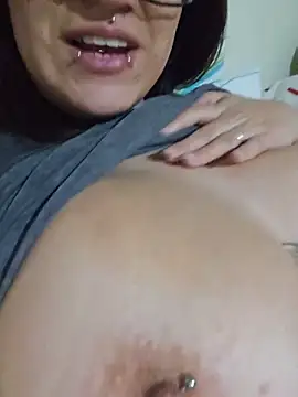 Karengenesisx online show from June 17, 4:25 am