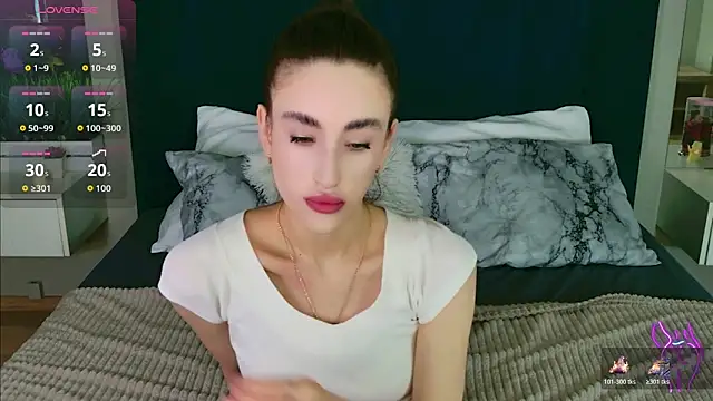 MadisonRen online show from June 22, 11:18 am