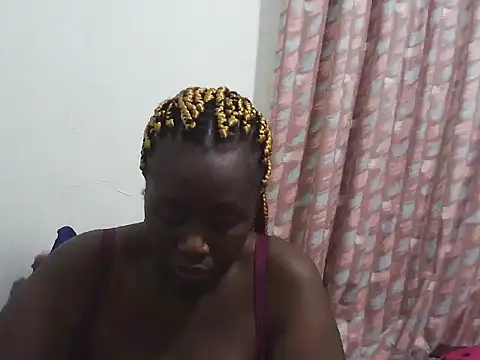 yummyqueen254 online show from July 16, 12:59 am