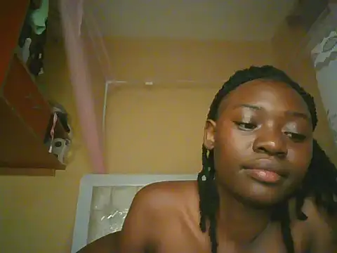 Preetygirlyz online show from June 11, 9:39 am