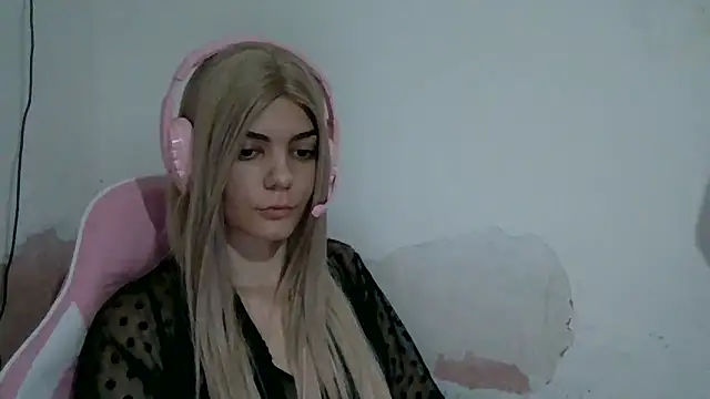 Angel Ristoww online show from June 5, 12:58 am