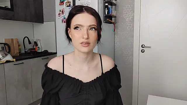 PotatoesHoney online show from May 18, 7:03 am