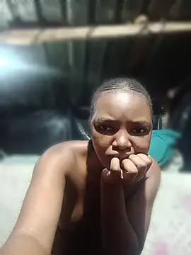 SexySisa online show from June 25, 5:45 am