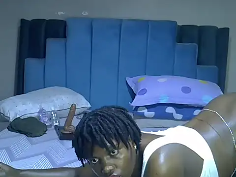 melanin moon online show from July 27, 11:18 am