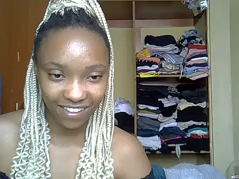 pretty jazminee1 online show from May 28, 7:50 am