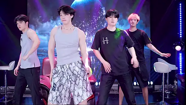 XT-YYDS-001 online show from June 7, 11:28 am