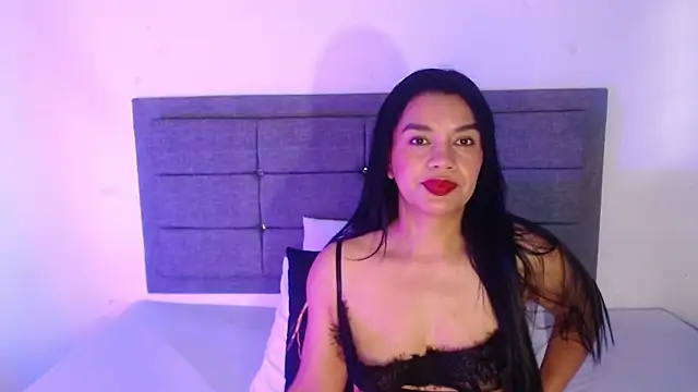Emily milfF online show from July 23, 12:02 pm
