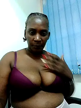 Queeny12 online show from July 9, 11:34 am