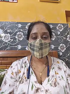 Wildsimmi25 online show from May 22, 7:01 pm
