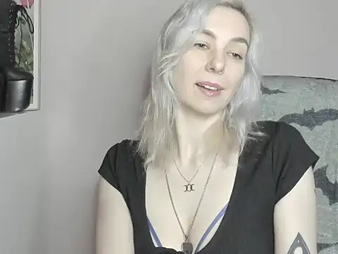 velvetanne online show from July 13, 6:36 am