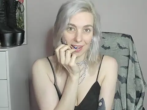 velvetanne online show from July 3, 6:52 am