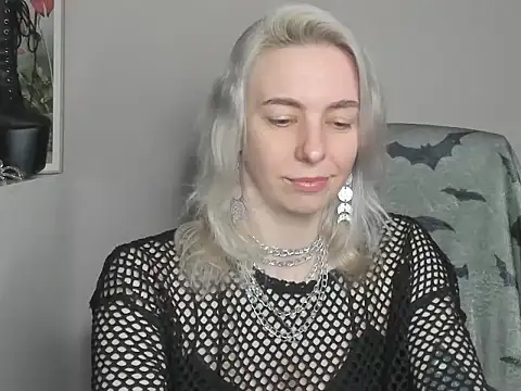 velvetanne online show from July 10, 7:09 am