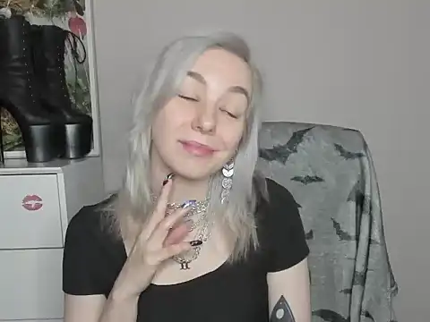 velvetanne online show from June 23, 6:33 am
