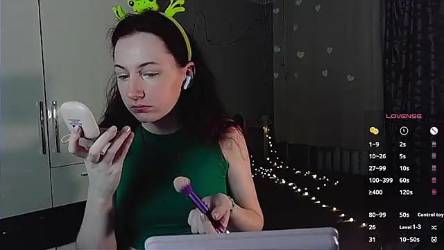 PricklyPeach online show from July 20, 9:04 pm