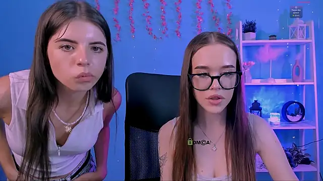 lyra desire online show from July 24, 12:36 pm