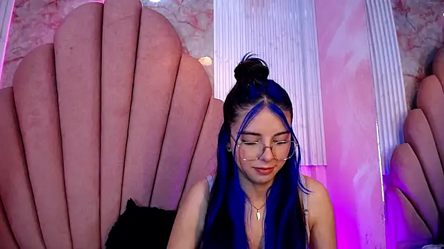 Kyomi Hunt online show from July 24, 3:59 am