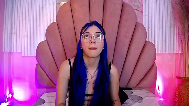 Kyomi Hunt online show from July 23, 3:47 am