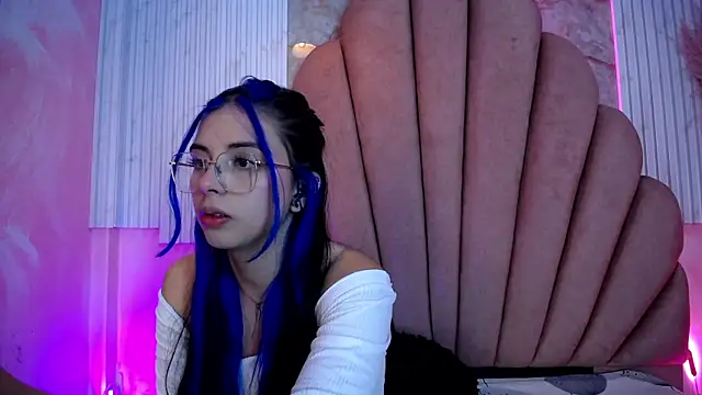 Kyomi Hunt online show from July 26, 4:42 am