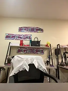 Hanna Cruz  online show from July 24, 3:54 pm