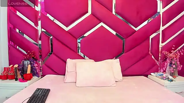 Emmy Sweet 69 online show from July 15, 1:27 pm