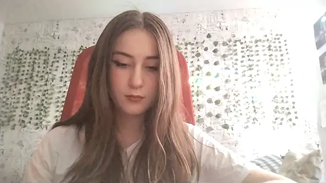 Pollykiss online show from June 5, 1:17 pm