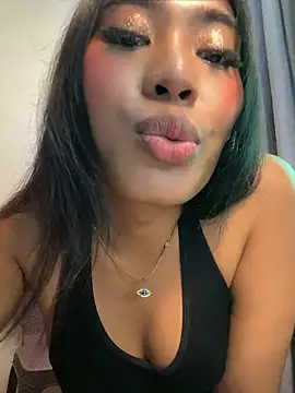 hugecock tamira online show from June 25, 5:12 am