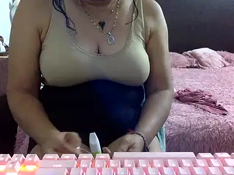 mommy-flabia online show from June 11, 2:53 am