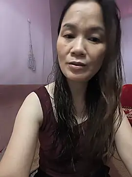 Lye lovely online show from July 23, 1:41 pm