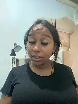 jhenannyy online show from June 25, 5:03 pm