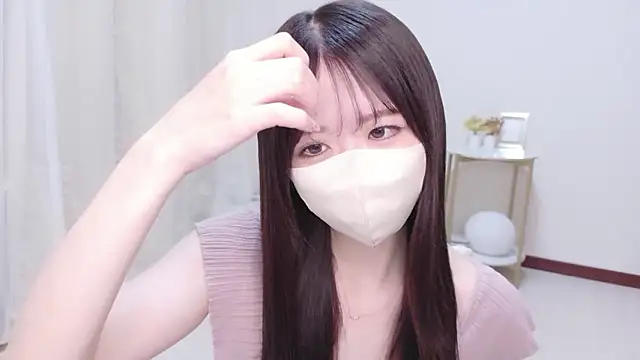Yuinyaaa online show from July 18, 7:22 am