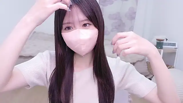 Yuinyaaa online show from August 8, 1:24 am