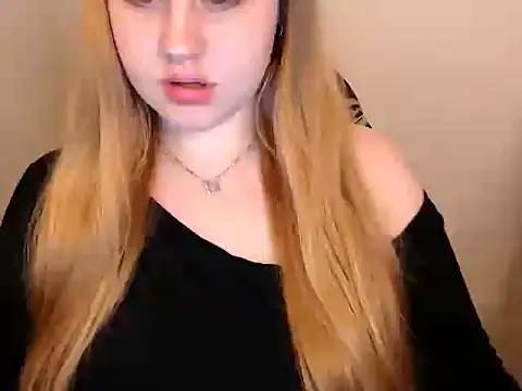 deusaloirinha online show from June 27, 5:19 am
