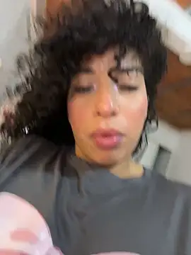Miily 0 online show from July 17, 4:06 am