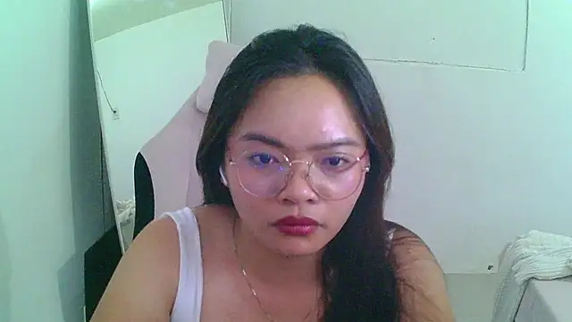 AlethiaBratsch online show from May 31, 2:23 pm